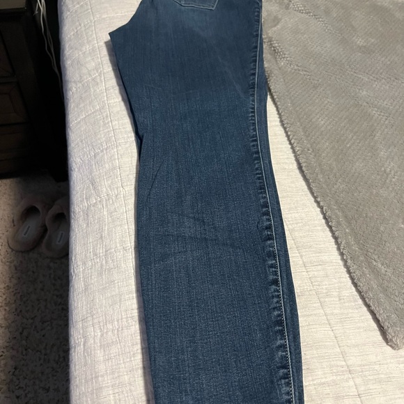 Torrid sky high Skinny Jeans - Picture 5 of 5